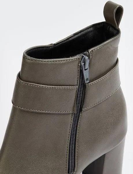 Ginger by Lifestyle Women's Block Heeled Boots